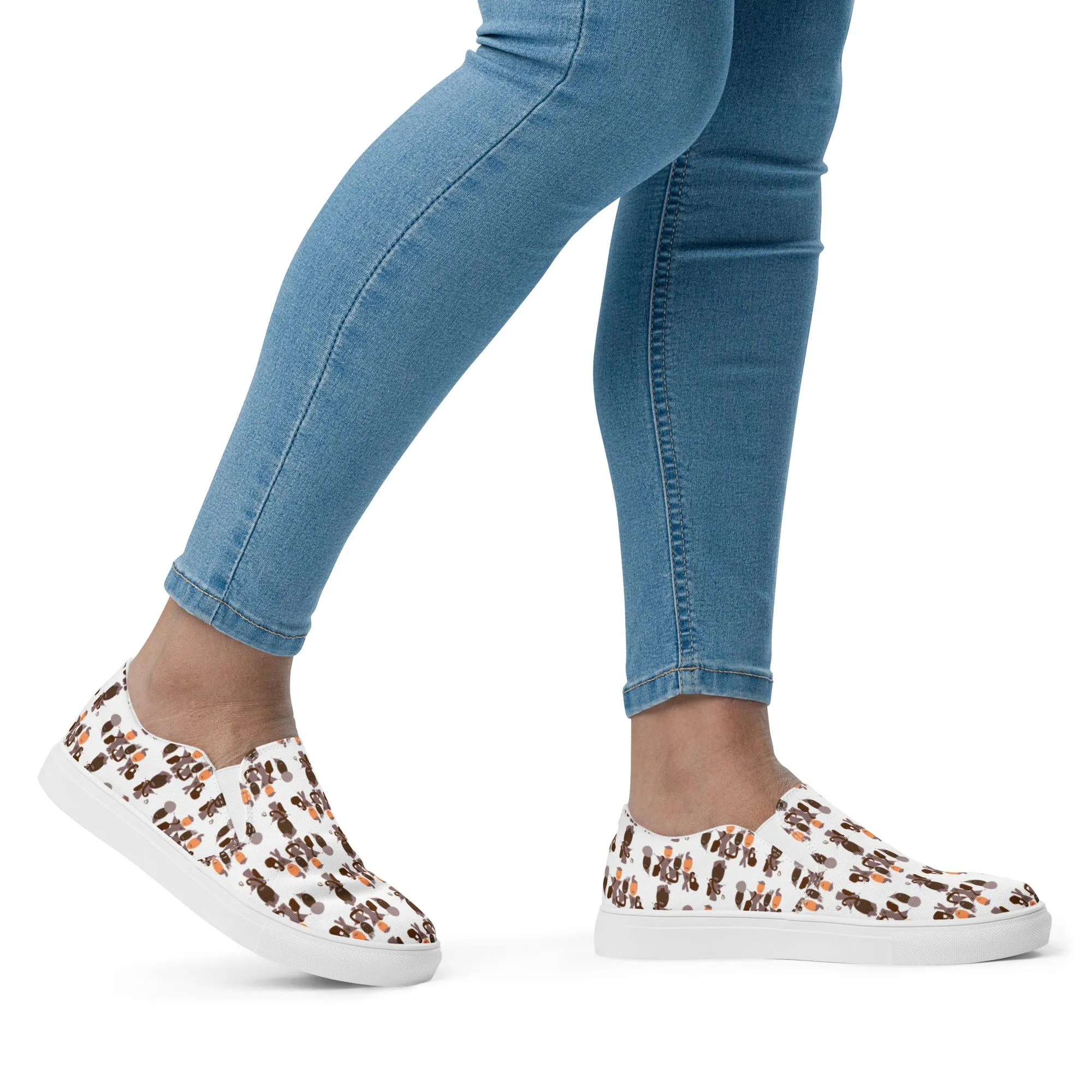 AJBeneficial Entourage Women’s slip-on canvas shoes on White